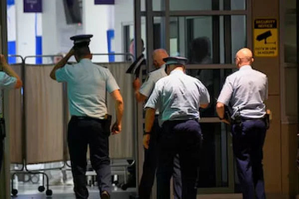 La Policía de Australia confirmó que el ataque antisemita en Sídney fue perpetrado por un padre y su hijo
