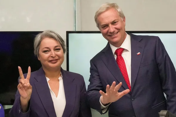 Balotaje en Chile: Kast supera a Jara por casi 20 puntos, de acuerdo a los primeros resultados oficiales