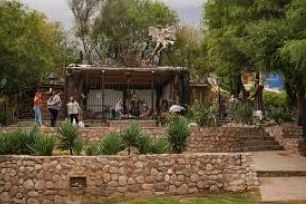 Celebran las vísperas del Niño Dios en la Plaza del Pesebre