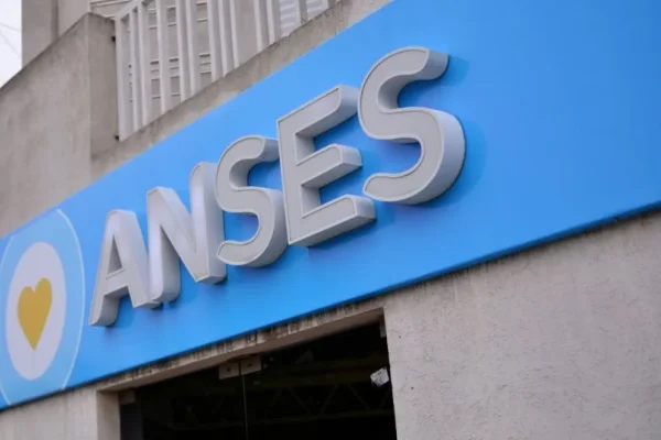 Calendario de pagos de ANSES: quiénes cobran el martes 16
