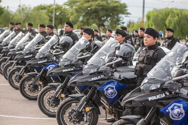 Un hombre circulaba en motocicleta con drogas, fue detectado y terminó detenido