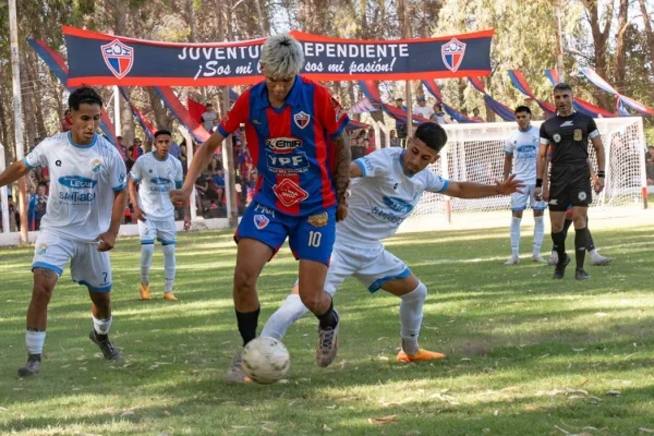 Fútbol: Juventud Independiente intentará dar el batacazo para seguir haciendo historia en el Regional