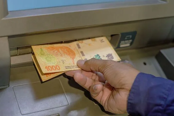 Continúa el pago de la segunda cuota del aguinaldo a estatales