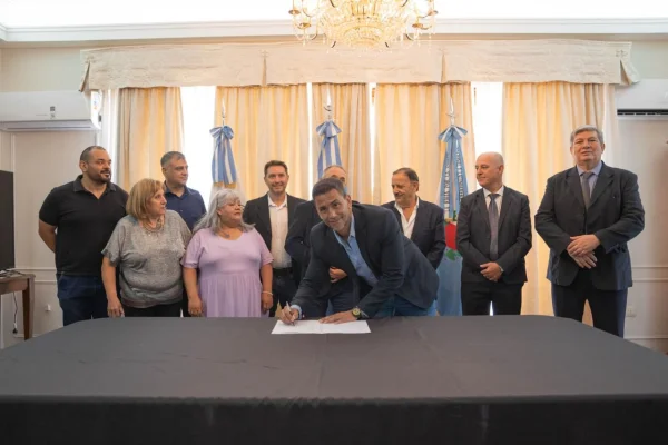 La Provincia firmó un convenio estratégico para potenciar el turismo cooperativo y mutual en La Rioja