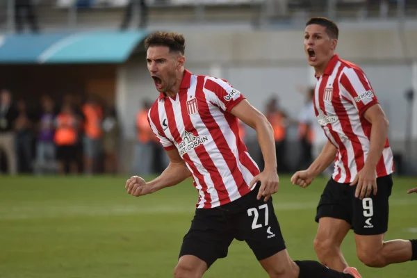 Estudiantes se lo dio vuelta a Platense sobre la hora y se consagró campeón del Trofeo de Campeones