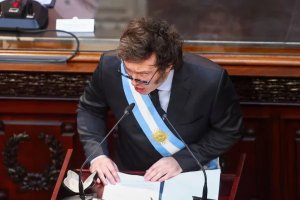 La realidad pudo más que los deseos y ahora Milei debe negociar con el Congreso para obtener el Presupuesto