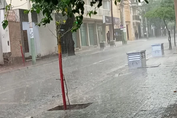 Se registraron intensas lluvias en la Capital y el interior riojano