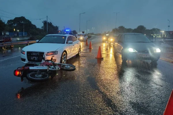 Motociclista herido tras chocar con un Audi