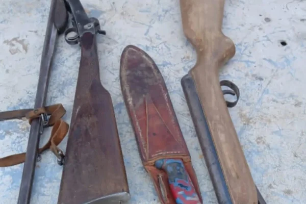Ruta 25: detenido por amenazas con armas a policías
