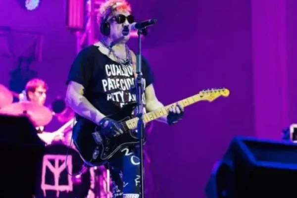 Pity Álvarez volvió y lo hizo con una polémica puesta en escena
