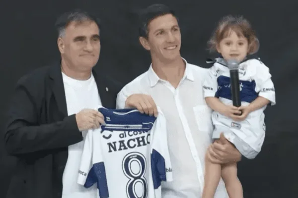 Nacho Fernández se emocionó en su presentación en Gimnasia: “Esperé mucho este momento”