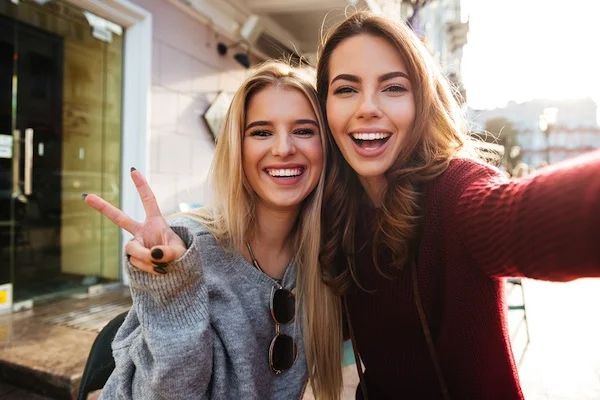 Cómo la Generación Z prioriza su vida personal mientras gana un ingreso estable
