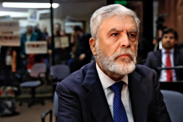 Rechazan pedido de prisión domiciliaria de Julio De Vido