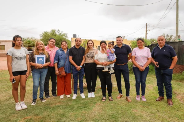 La vicegobernadora acompañó a emprendedores de Patquia