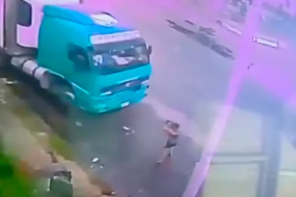 Femicidio en La Matanza: mató a su pareja al chocarla con un camión