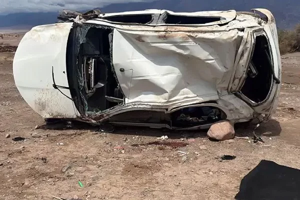 Catamarca: un hombre resultó herido en espectacular vuelco