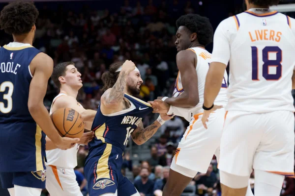 La brutal pelea entre un base y un pivot de 2.13 metros que escandaliza a la NBA