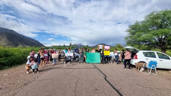 Chañarmuyo: se levantó el corte de ruta tras el reclamo vecinal por la falta de agua potable
