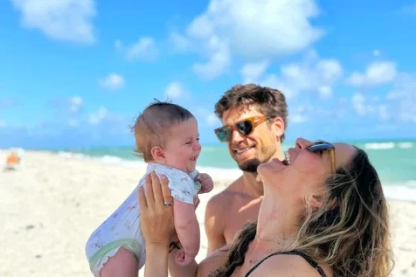 Jimena Barón presentó por primera vez a su hijo Arturo