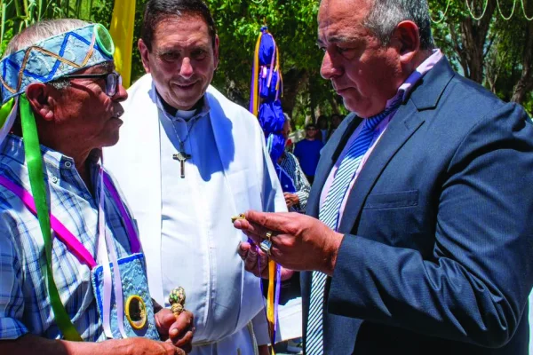 Castro Barros: el Intendente Miguel de la Vega encabezó el Tinkunaco