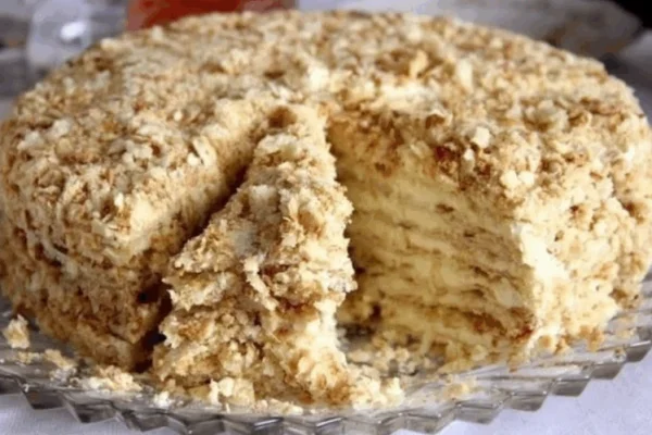 Torta helada de oreos de vainilla y chocolate blanco