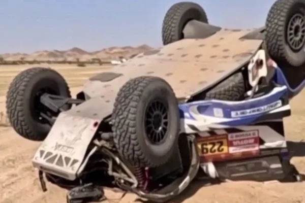 El primer abandono del Dakar 2026