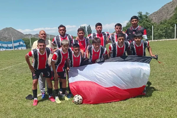 Chacarita superó a Newell's y ahora es el único puntero en Sañogasta