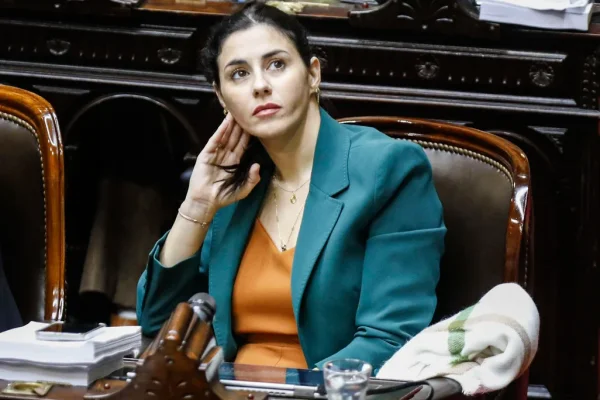 Marcela Pagano mantendrá el monobloque 