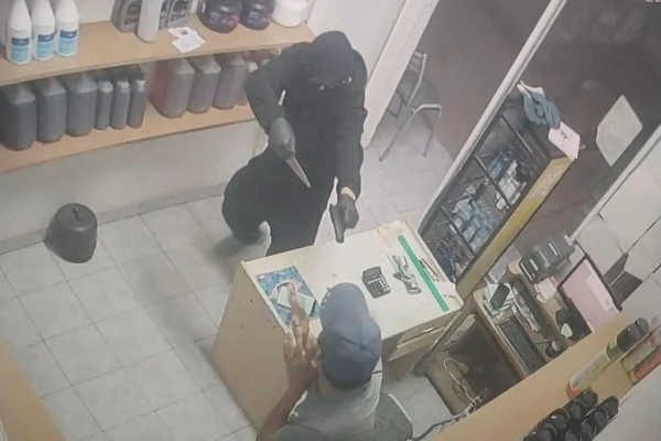 Robaron en una estación de servicio de Guandacol