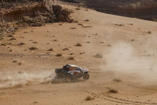 Dakar 2026: Henk Lategan gana en la etapa Maratón