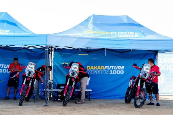 Pascual y su moto son imbatibles en Dakar Future Mission 1000