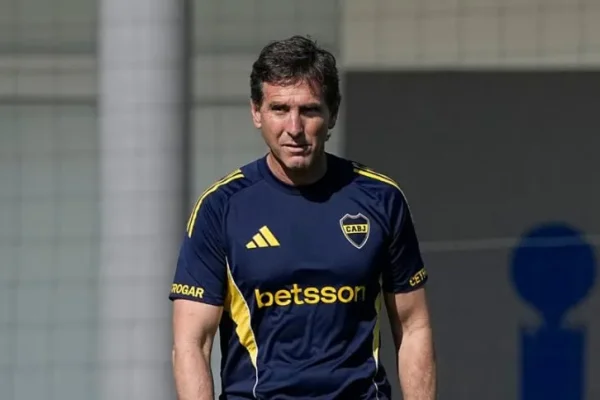 El primer 11 de Úbeda: sin Cavani, con sorpresas y cambio de esquema en Boca