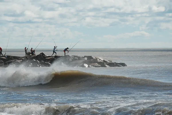 Qué es un meteotsunami, el fenómeno que sacudió a Santa Clara y Mar del Plata
