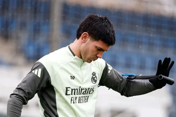 ¿Se va o se queda? El futuro de Mastantuono en Real Madrid