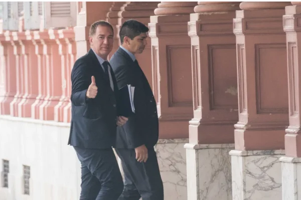 Nuevo Gabinete: Milei redefine la gestión con el ascenso de Santilli para dejar atrás el capítulo Adorni