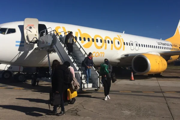 El Gobierno Nacional aplicó actas de infracción a Flybondi por las cancelaciones de vuelos