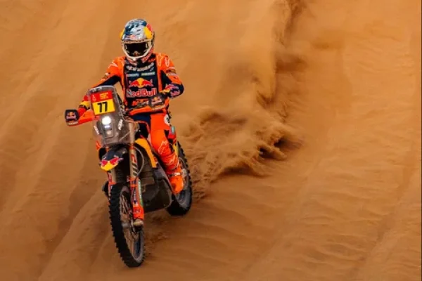 Luciano Benavides es el nuevo líder del Dakar y sueña con la consagración en motos