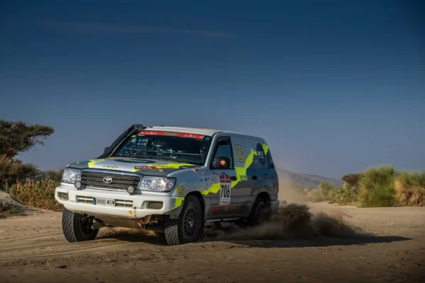 Dakar Classic: nadie detiene a Velez y Matarucco en Arabia Saudí