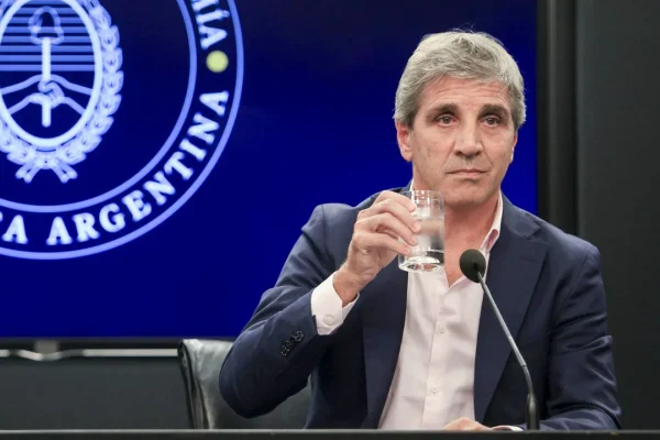 El Gobierno informó superávit primario y financiero en el cierre de 2025