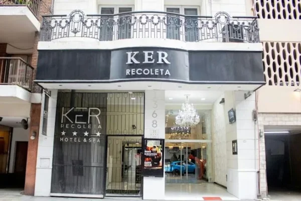 Conmoción: encuentran muertos a una mujer y su hijo en un hotel
