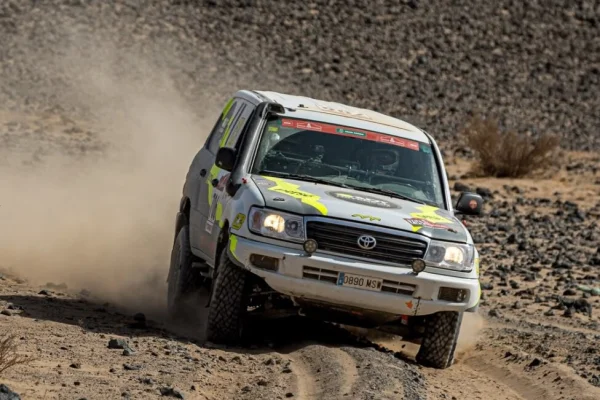 Vélez y Matarucco sostienen su ventaja en Dakar Classic