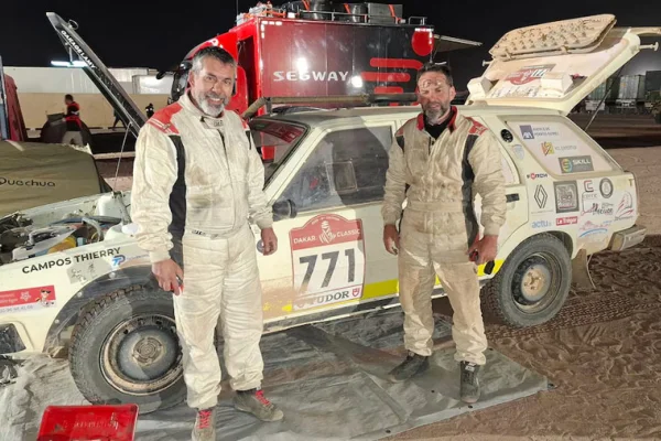 La emotiva historia de los hermanos que corrieron el Dakar con un Renault 18 Break