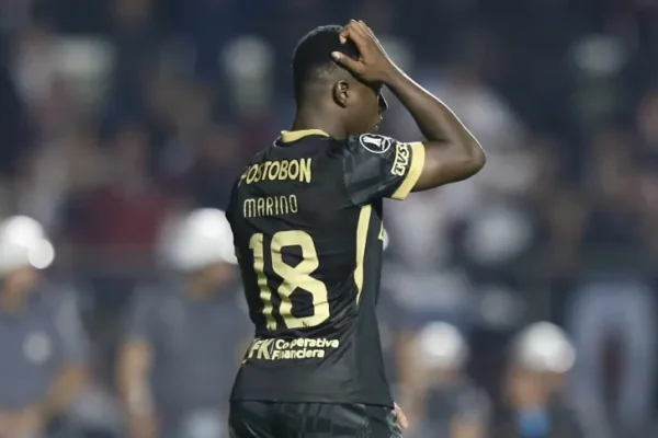 Vasco da Gama ofertó por Hinestroza y peligra el pase a Boca