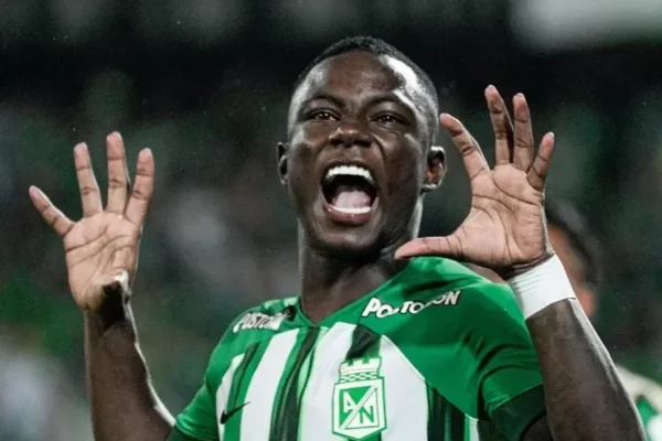 Hinestroza rompió el silencio tras su frustrada llegada a Boca