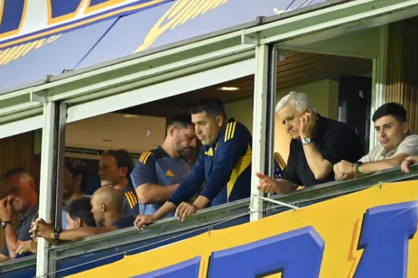 Los cuatro jugadores ofrecidos a Boca en medio de la crisis por las lesiones de sus delanteros