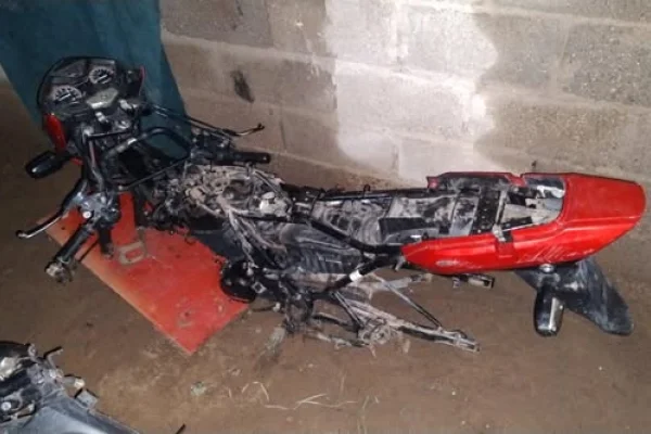La Policía recuperó dos motocicletas y detuvo a una persona
