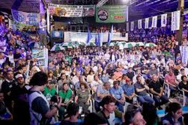Barrionuevo reúne este viernes en Mar del Plata a sus gremialistas contra la reforma laboral de Milei