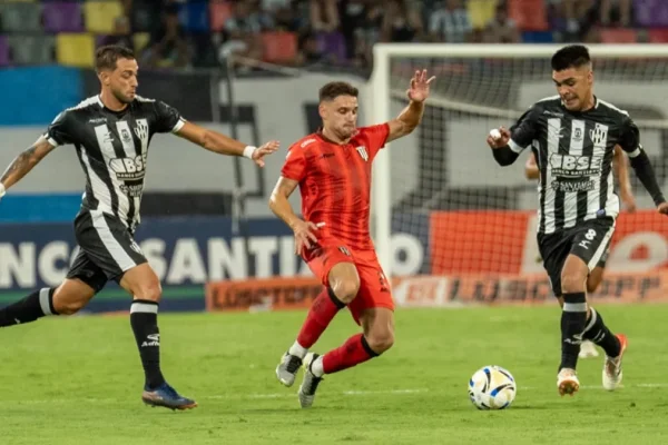 Gimnasia y Esgrima debutó en Primera con un triunfazo en Santiago del Estero