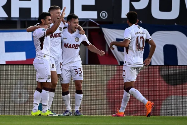 Lanús aguantó en el final y se quedó con un partidazo ante San Lorenzo