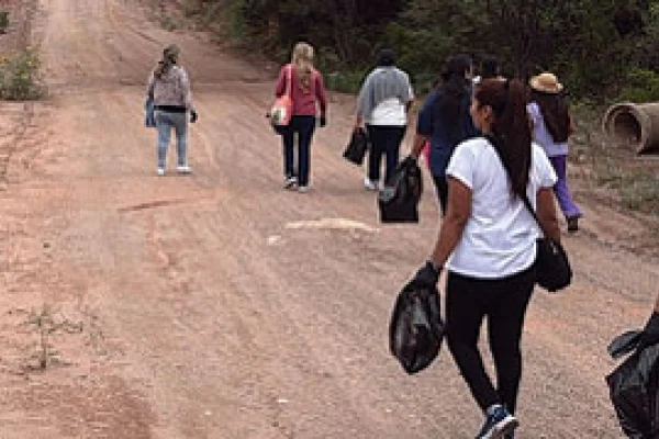 Acción comunitaria de cuidado ambiental en Chañarmuyo